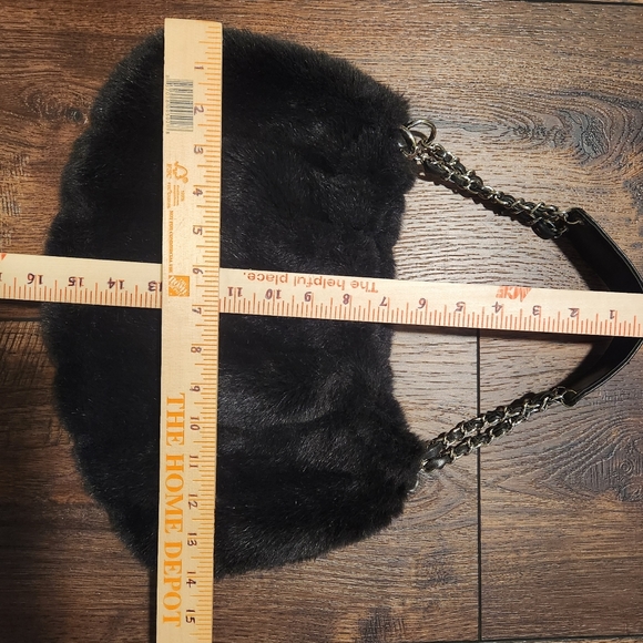 Beautiful Quilted Faux Fur Hobo Bag - Picture 15 of 16